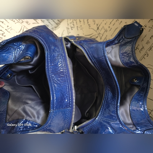 Coach Madison Maggie Patent Leather Shoulder Bag EUC w/ Twilly & Charm - Picture 13 of 17